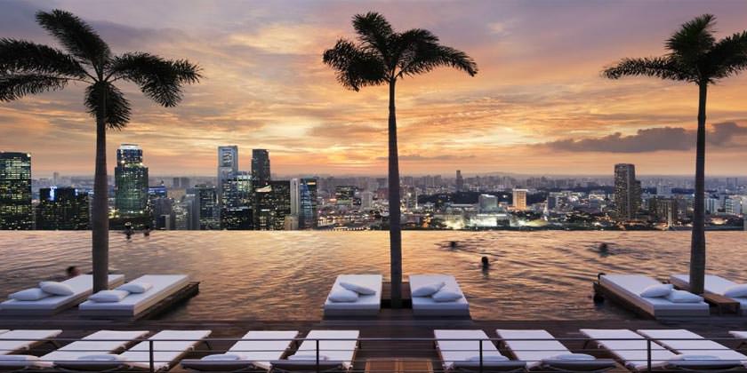 Панорамный бассейн Marina Bay Sands в Сингапуре