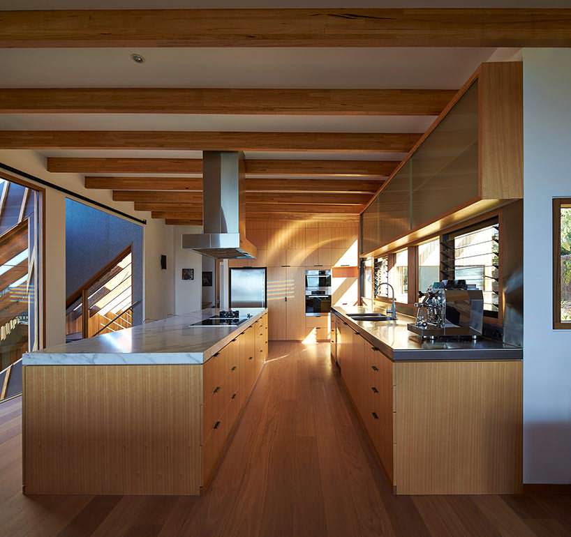 Дизайн интерьера кухни-столовой