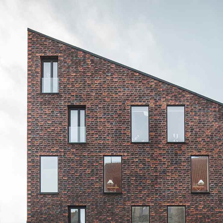 Кирпичный многоквартирный дом в Копенгагене