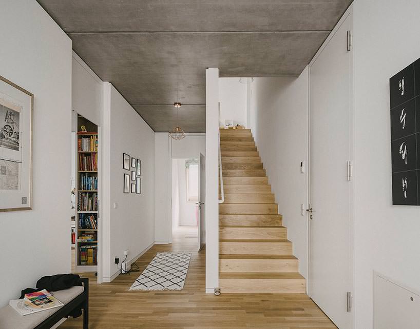 Фото | Лестница в квартире на второй этаж от Barkow Leibinger