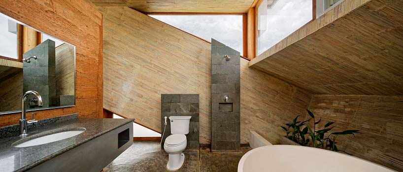 Дизайн ванной комнаты в доме на холме. Проект BPA