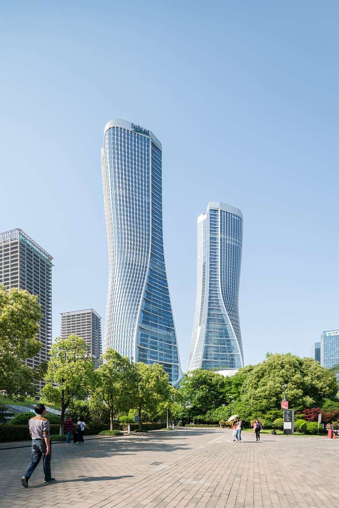 Новый бизнес-хаб из двух башен Raffles City в Гуанчжоу
