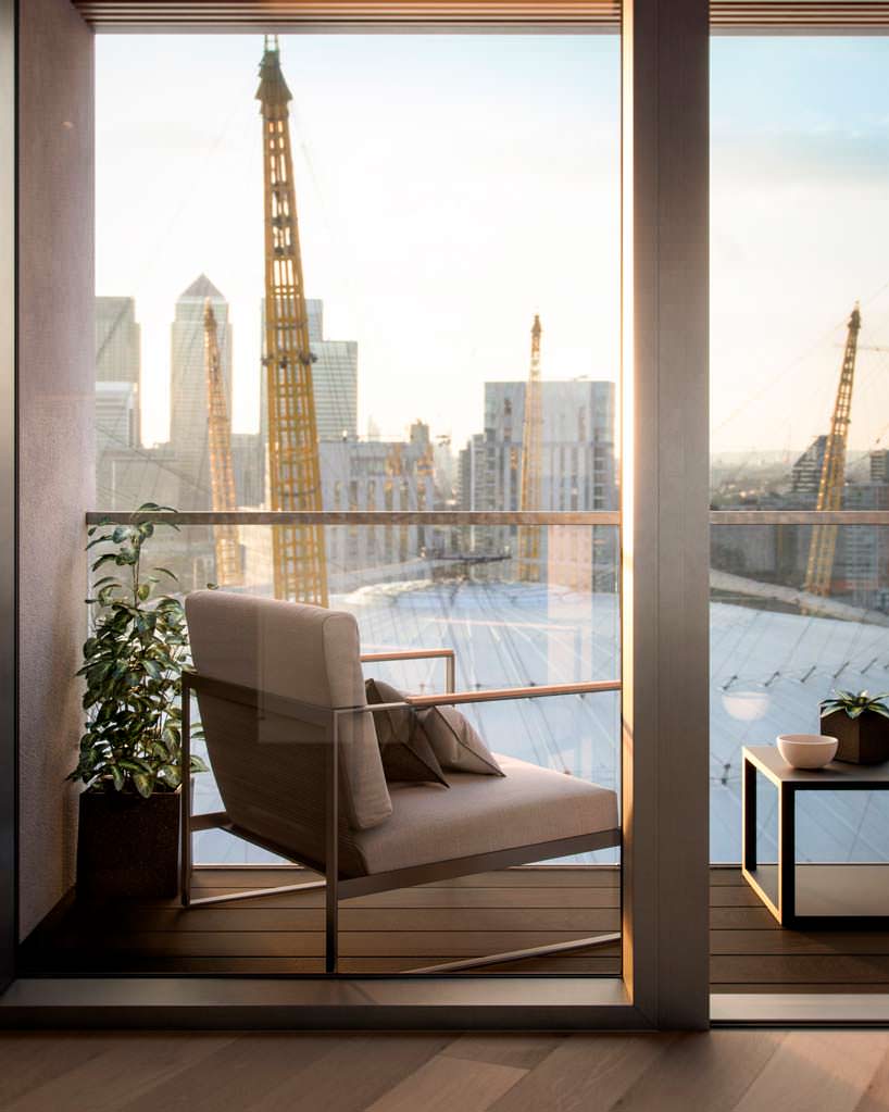 Вид на арену O2 в Лондоне из квартиры в небоскребе