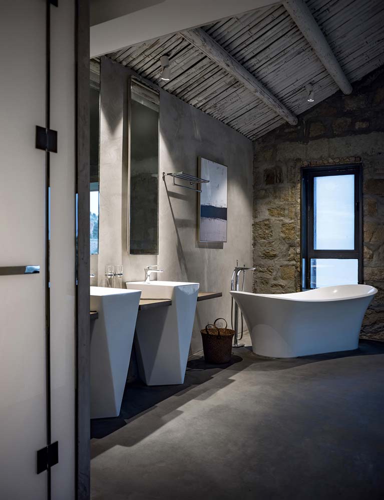 Бетон и камень в дизайне ванной комнаты от Evolution Studio