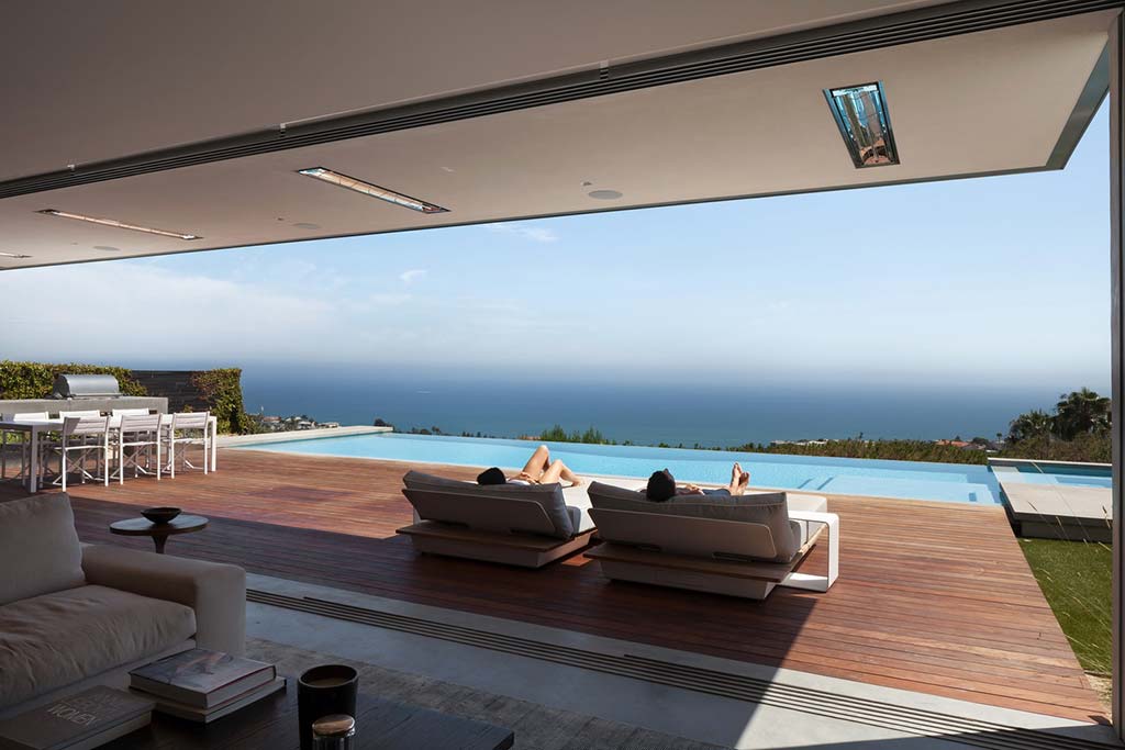 Дом с бассейном и видом на океан от Ehrlich Architects