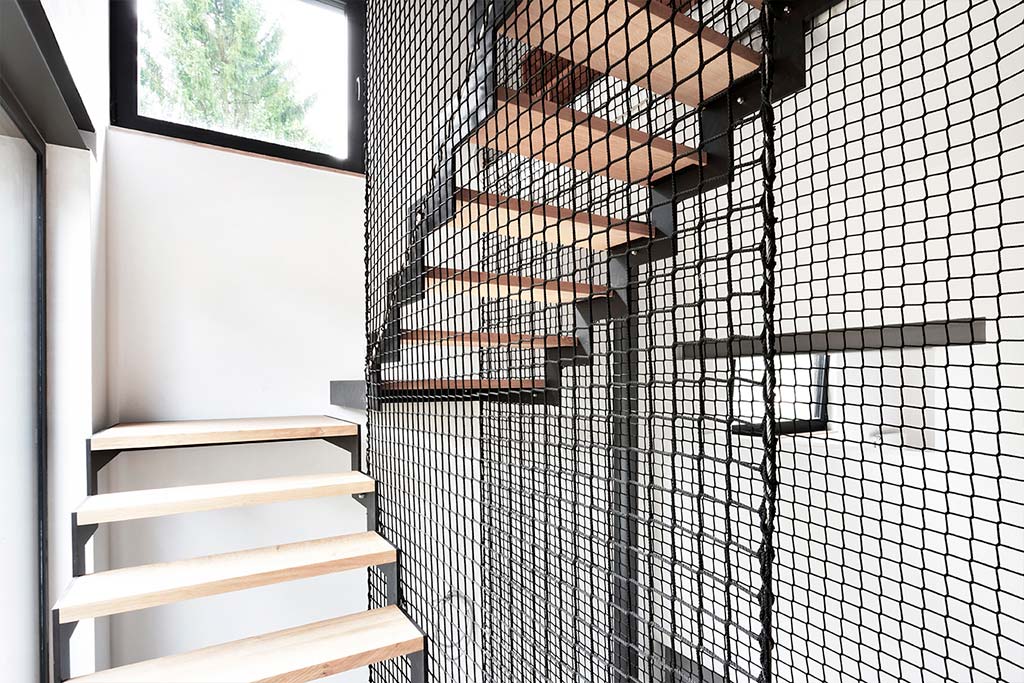 Лестничная площадка частного дома. Дизайн URBAN architectes