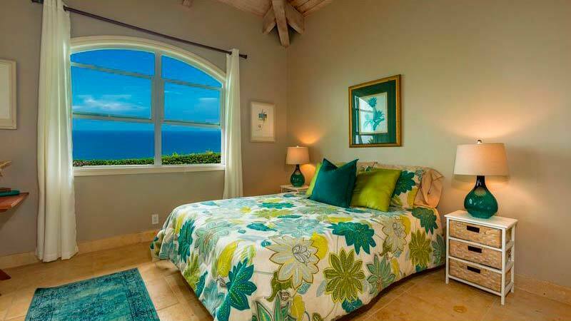 Спальня с видом на океан