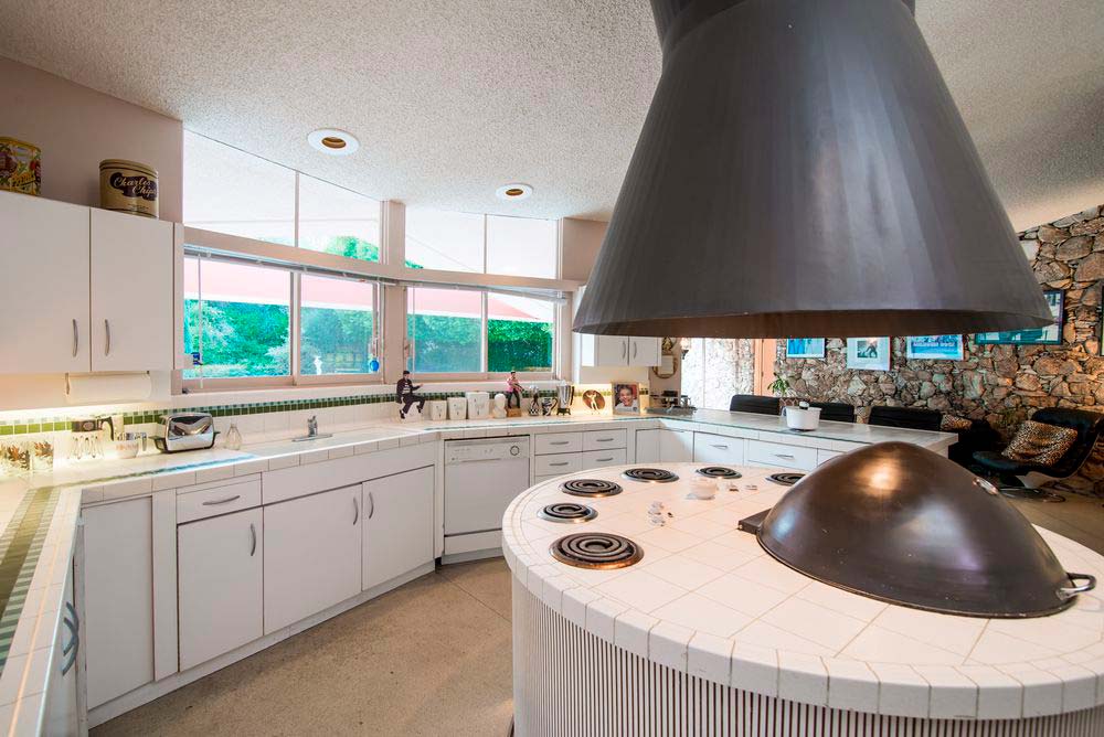 Дизайн кухни в доме Элвиса Пресли
