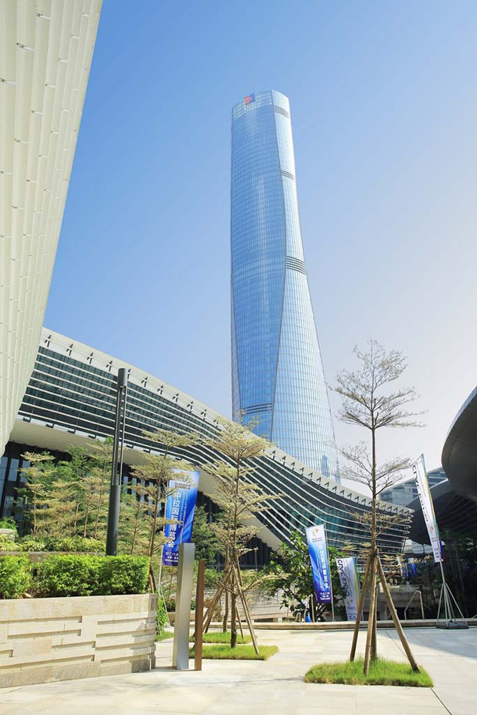 Башня высотой 328,8-метра - самое высокое здание Чжухая