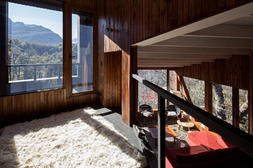 Трехэтажный дом в лесу Чили La Dacha от DRAA