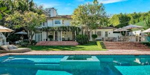 Комик Джеймс Корден продаёт дом в Лос-Анджелесе. Цена $22 млн