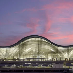 KPF построил новый терминал аэропорта Абу-Даби в стиле песчаных дюн