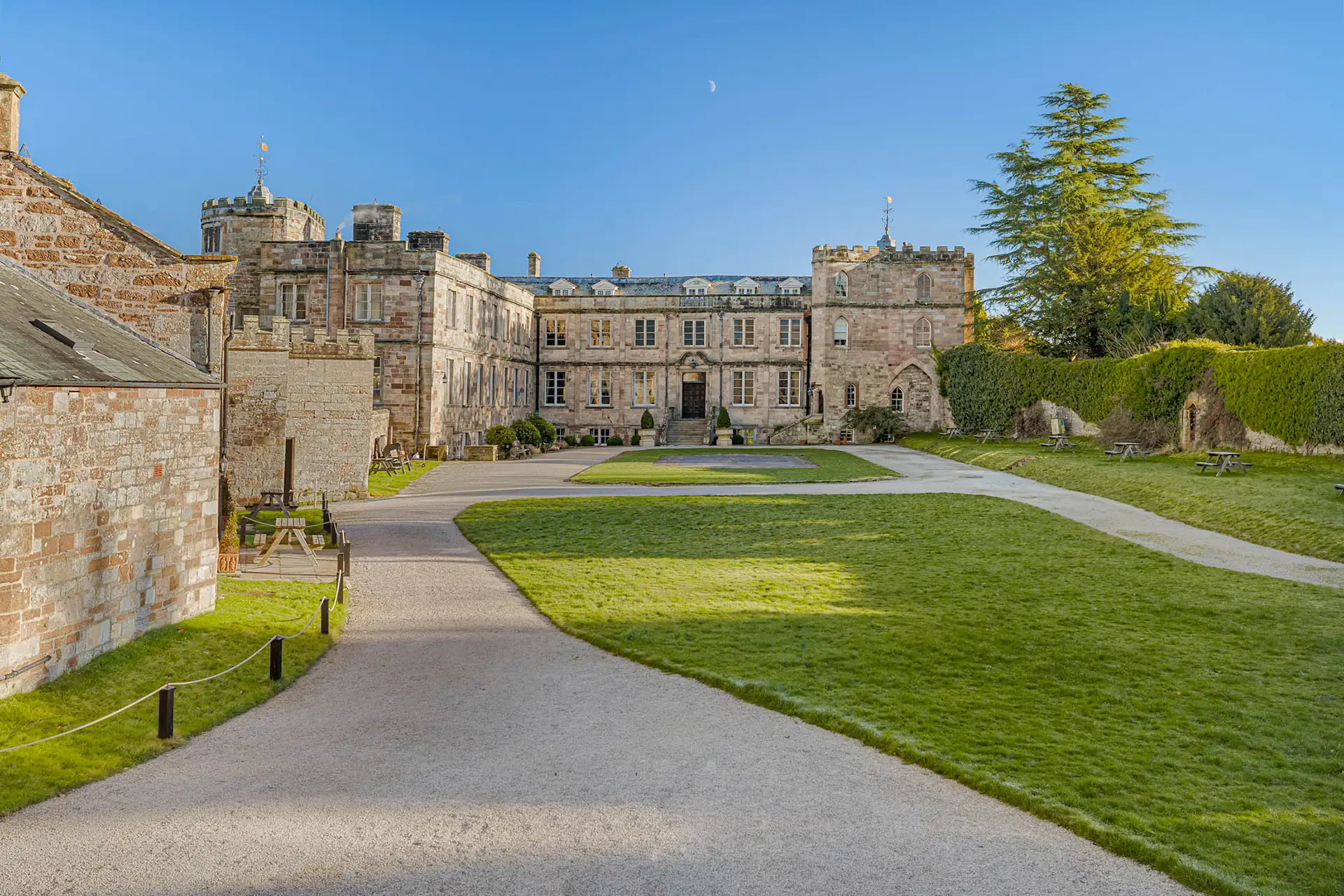 900-летний замок Appleby Castle в Англии продаётся за £9,5 миллиона